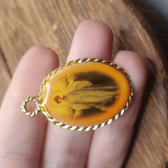P107 Angels in heaven‎ pendant